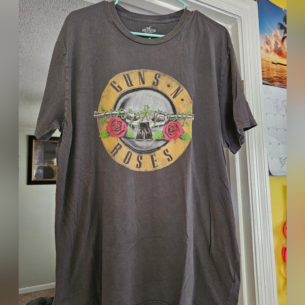 GUC HOLLISTER GUNS N ROSES 2X Graphic T-Shirt - Black